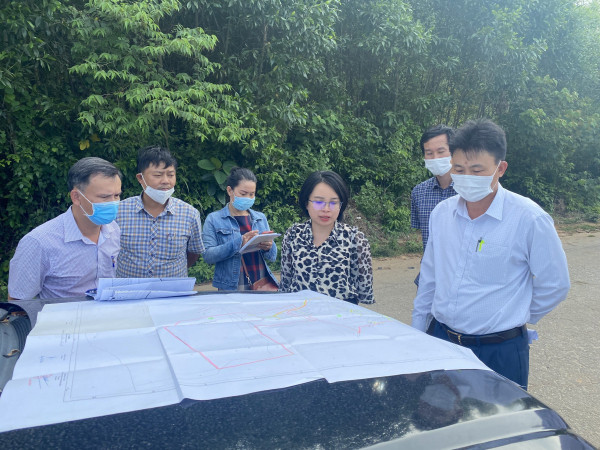 Ban Kinh tế - Ngân sách HĐND thành phố Đà Nẵng kiểm tra thực tế tình hình thực hiện các cụm công nghiệp trên địa bàn - ẢNH HOÀNG NAM